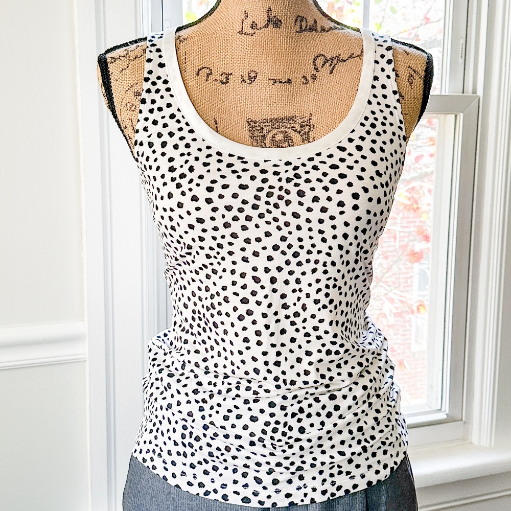 BR luxe touch tank top with satin piping neckline - white big cat | size XS